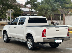 Toyota Hilux SRV