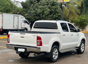 Toyota Hilux SRV