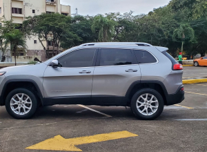 Jeep Cherokee Latitude