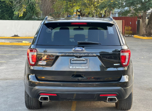 Ford Explorer Sport