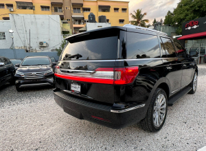 Lincoln Navigator Reserve