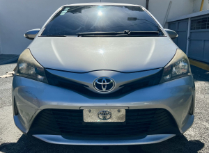 Toyota Vitz Básico