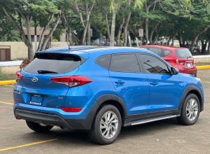 Hyundai Tucson SE