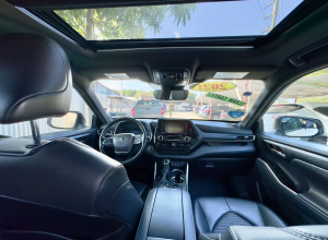 Toyota Highlander Limited Platinum