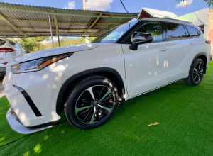 Toyota Highlander Limited Platinum