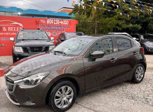 Mazda Demio Básico