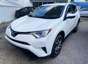 Toyota RAV4 LE
