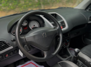 Peugeot 206 Básico