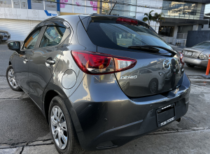 Mazda Demio Básico