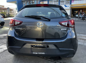 Mazda Demio Básico