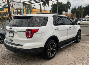 Ford Explorer XL