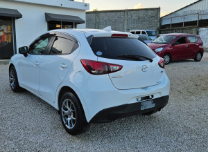 Mazda Demio Básico