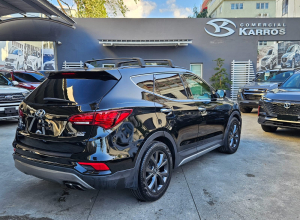 Hyundai Santa Fe SE