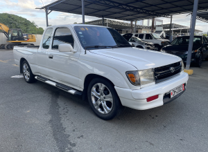 Toyota Tacoma SR5