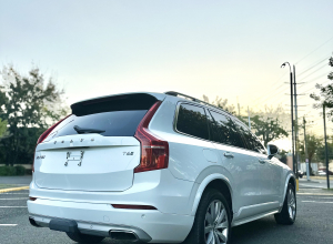 Volvo XC 90 T6 Momentum