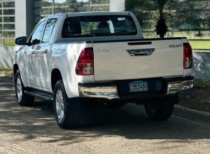 Toyota Hilux Básico