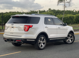 Ford Explorer Platinum