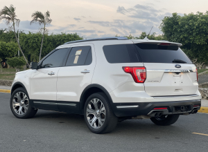 Ford Explorer Platinum