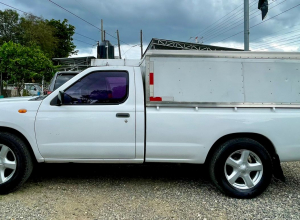 Nissan Frontier T22