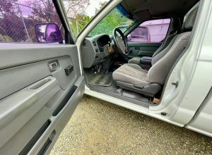 Nissan Frontier T22