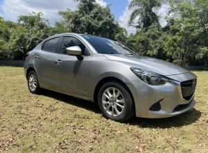 Mazda 2 Básico