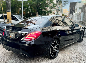 Mercedes-Benz Clase C 300