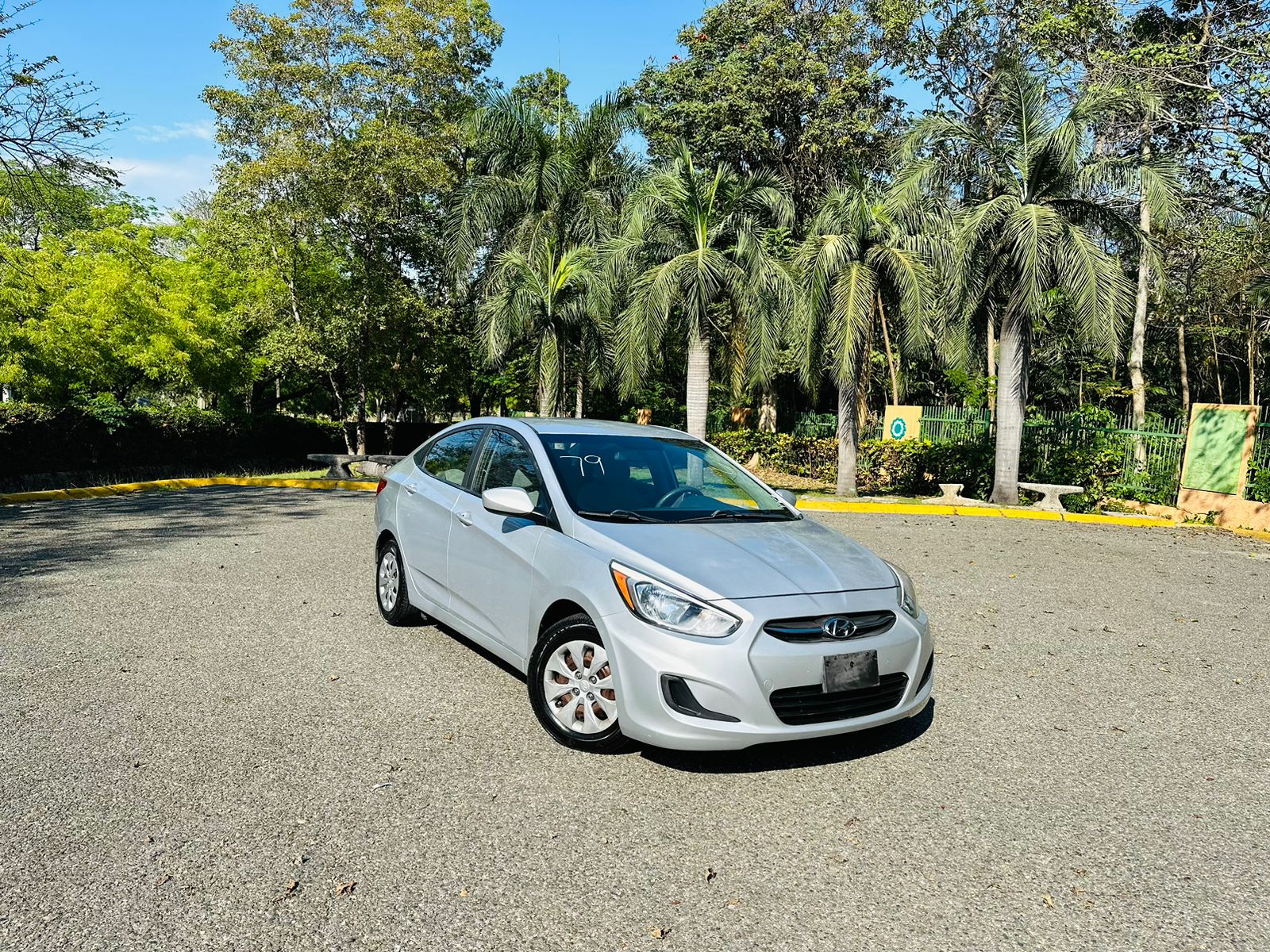 Hyundai Accent SE