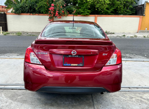 Nissan Versa SV