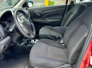 Nissan Versa SV