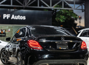 Mercedes-Benz Clase C 300 AMG