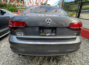 Volkswagen Jetta Básico