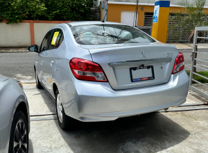 Mitsubishi Mirage Básico