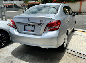 Mitsubishi Mirage Básico