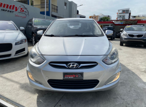 Hyundai Accent Básico