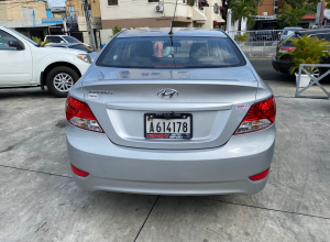 Hyundai Accent Básico