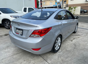 Hyundai Accent Básico