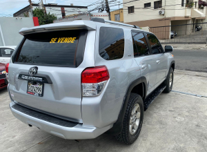Toyota 4Runner SR5