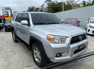 Toyota 4Runner SR5