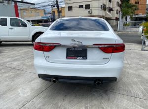 Jaguar XF SV6