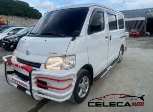 Toyota Town Ace Basico