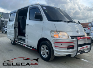 Toyota Town Ace Basico