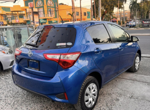 Toyota Vitz Básico