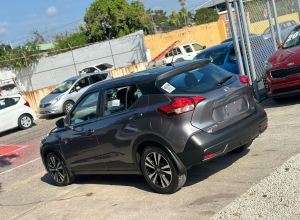 Nissan Kicks SV