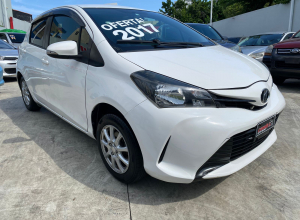 Toyota Vitz Básico