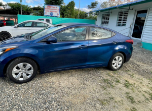 Hyundai Elantra SE