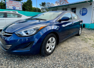 Hyundai Elantra SE