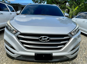 Hyundai Tucson SE