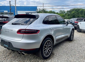 Porsche Macan S