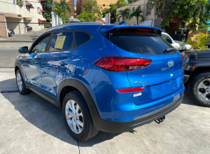 Hyundai Tucson SE