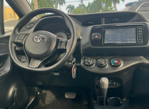 Toyota Vitz Básico